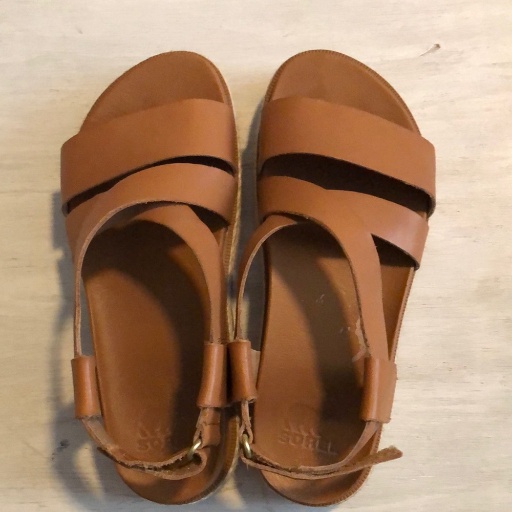 Sorel tan sandals